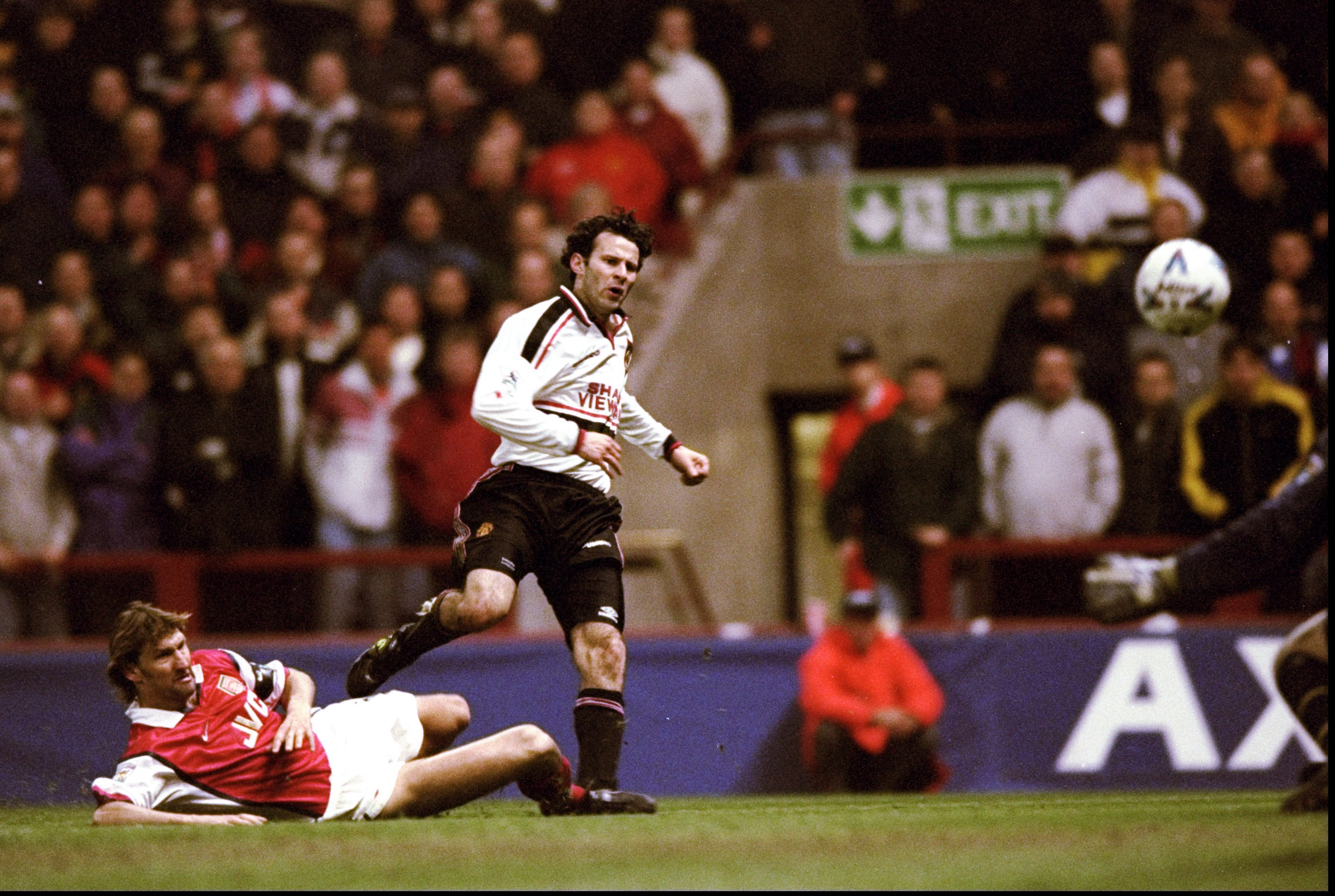 21 years on: Manchester United vs Arsenal, 1999