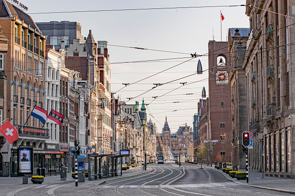 AMSTERDAM, NETHERLANDS - APRIL 12: The streets of Amsterdam are empty as the lockdown continues due to the coronavirus (COVID-19) outbreak on April 12, 2020 in Amsterdam, Netherlands. The number of confirmed coronavirus (COVID-19) cases in The Netherlands has risen to 25,000 with over 2,500 deaths according to reports from the Dutch National Institute for Public Health and the Environment (RIVM). (Photo by Rico Brouwer/Soccrates Images/Getty Images)
