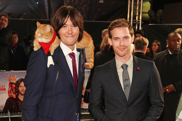 LONDON, ENGLAND - NOVEMBER 03:  James Bowen with Bob The Cat (L) and Luke Treadaway attend the UK Premiere of "A Street Cat Named Bob" in aid of Action On Addiction at The Curzon Mayfair on November 3, 2016 in London, United Kingdom.  (Photo by David M. Benett/Dave Benett/WireImage)