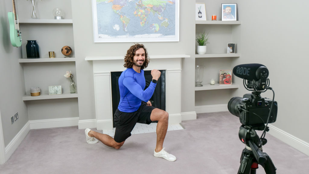 What qualifications does Joe Wicks have?