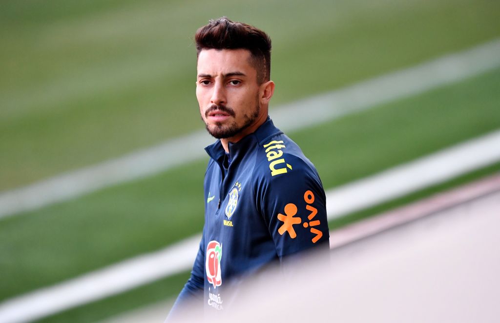 Alex Telles reportedly hopes Manchester United move will be completed this week