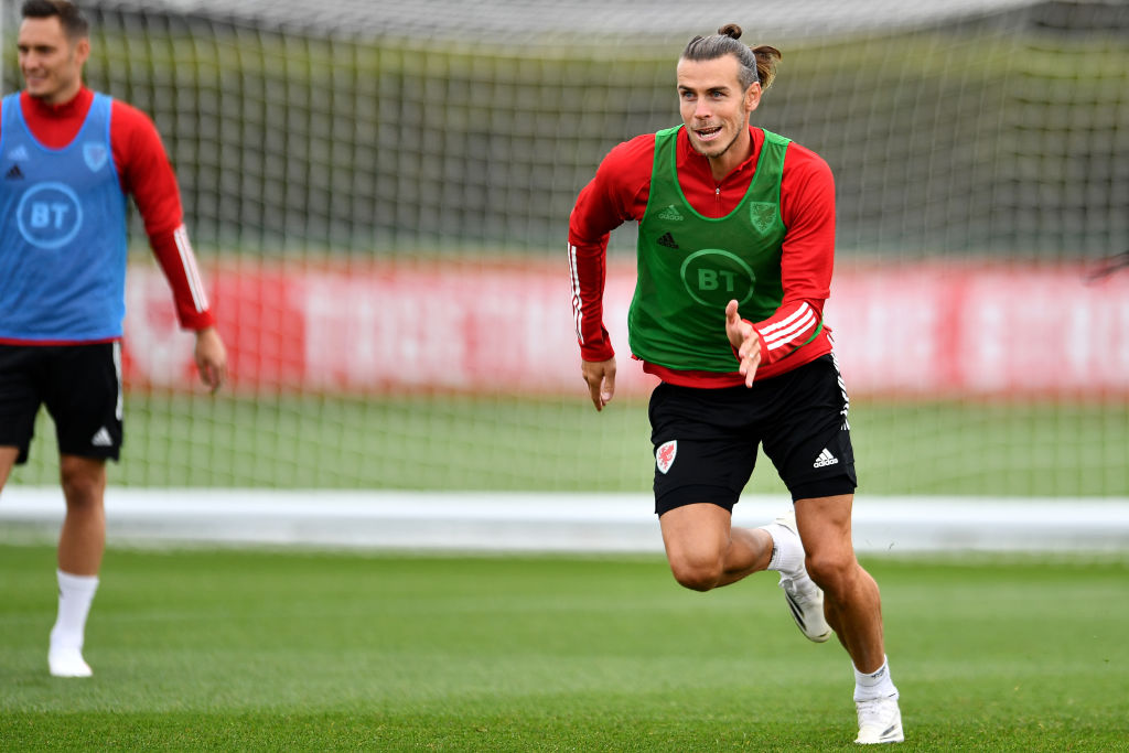 Gareth Bale trains for Wales