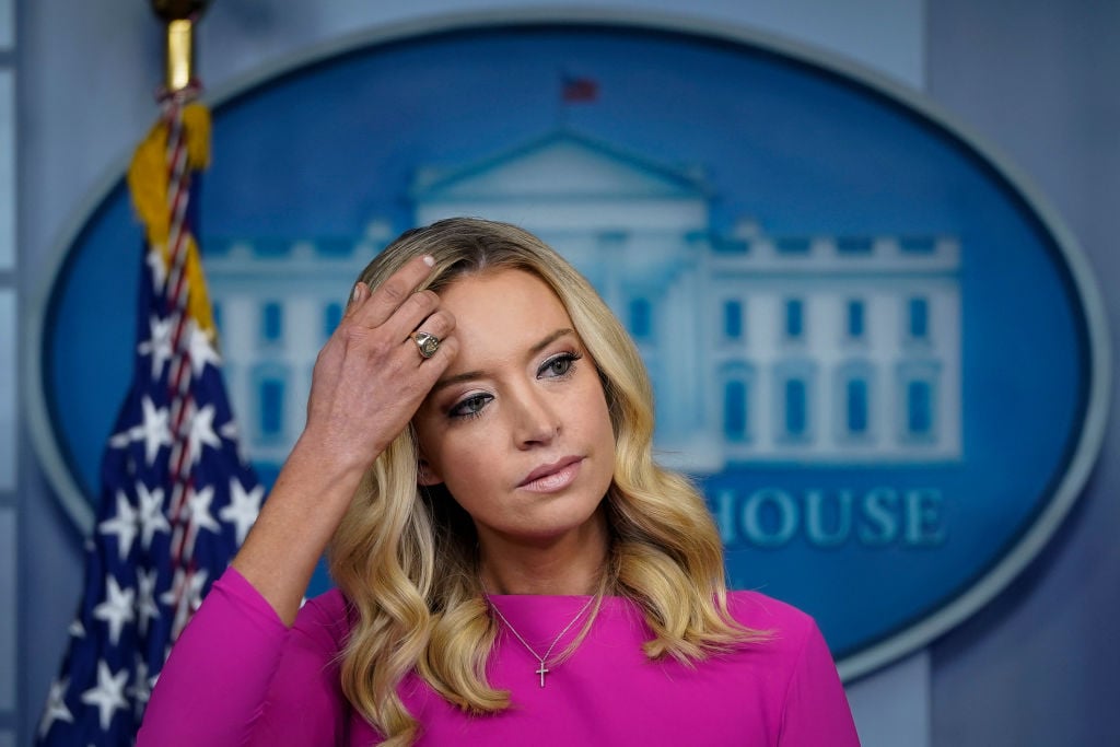 Twitter reacts to Kayleigh McEnany with no makeup at press conference