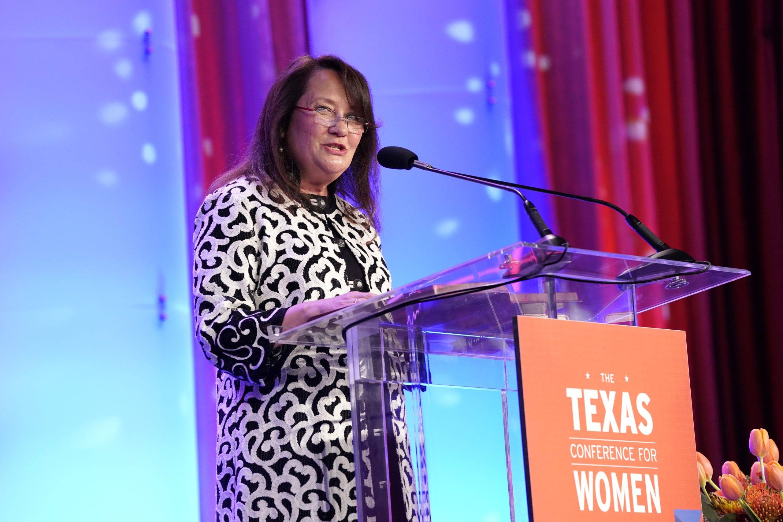 Who Is Greg Abbott s Wife Meet Texas First Lady Cecilia Abbott