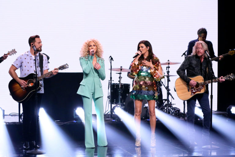 Who is married in Little Big Town? Musical group's relationships explained