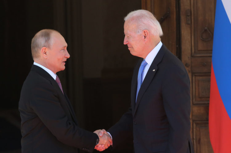 How tall is Vladimir Putin? Height difference with Joe Biden 'striking'