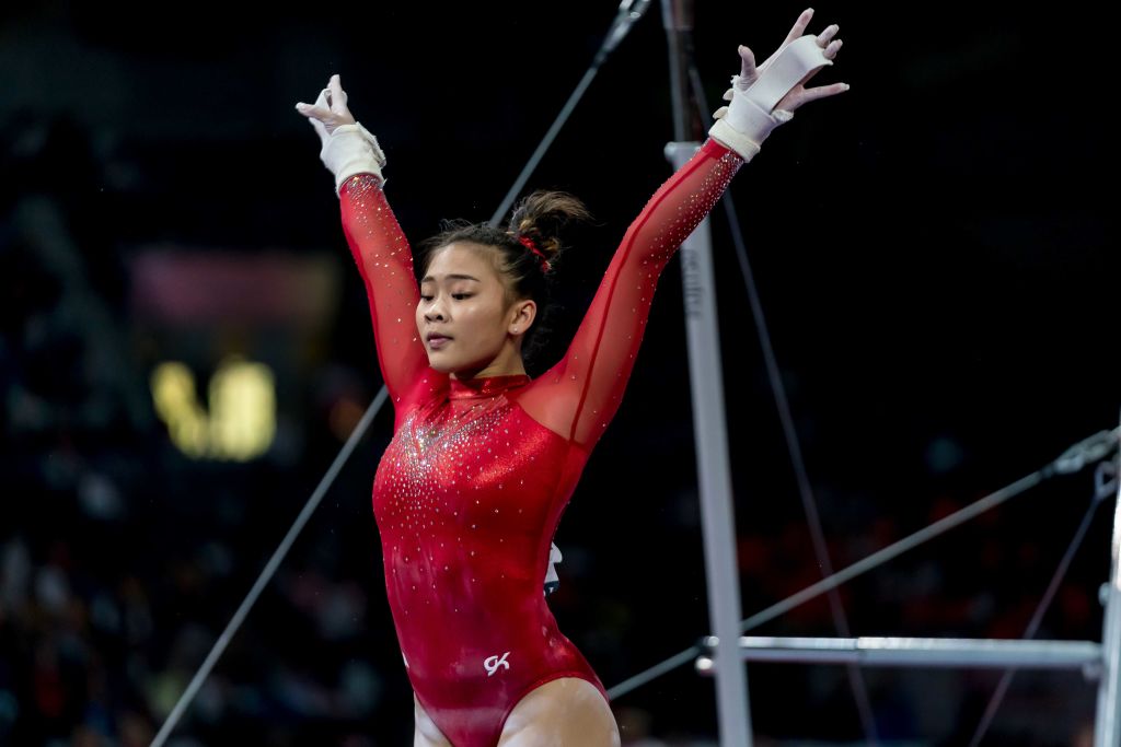 Who are Suni Lee's parents? US Olympic hopeful motivated by father's tragic accident