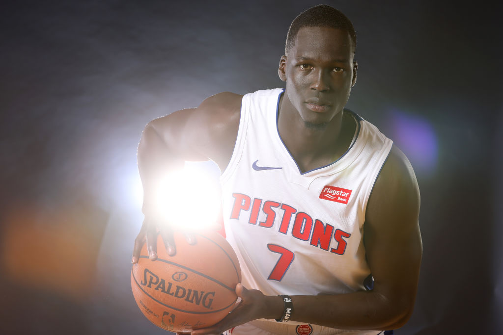 Thon Maker posts hilarious tweet about being compared to Bol Bol