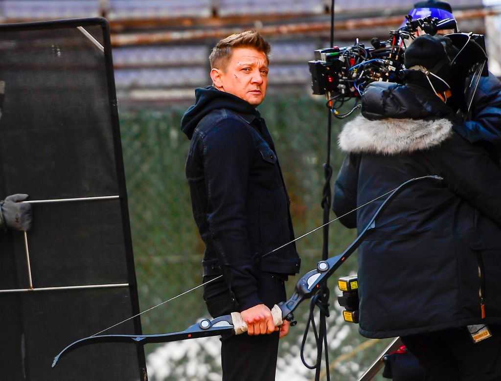 Is Hawkeye wearing hearing aids in new trailer, or a comms device?