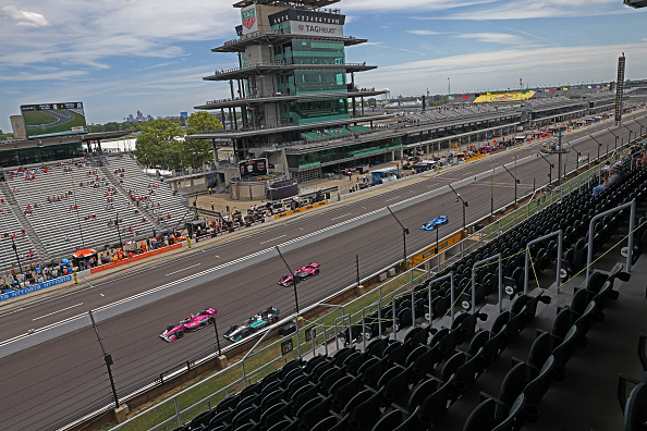 Which races are returning to the calendar as 2022 IndyCar schedule revealed?