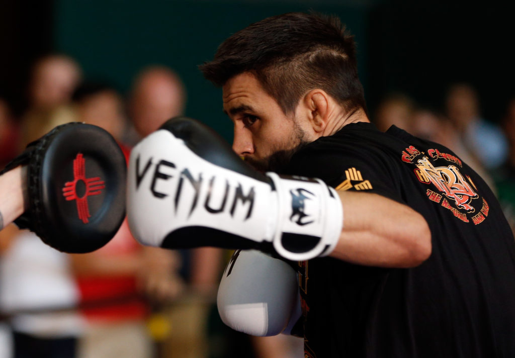Carlos Condit retires from MMA, we take a look at his net worth