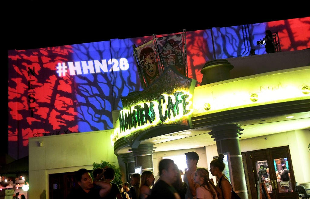 What time does Universal Studios' 2021 Halloween Horror Nights start?