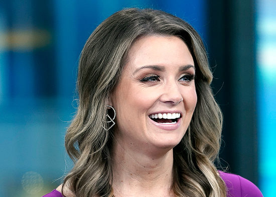 Why is Jillian Mele leaving Fox News as anchor announces departure?