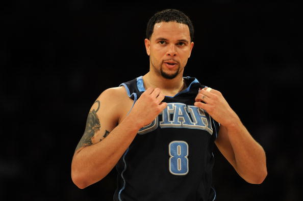 Is Deron Williams good at boxing? MMA and wrestling background explored