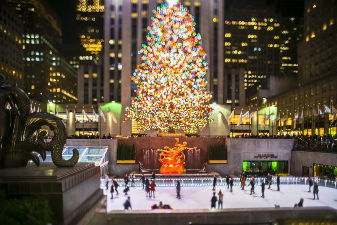 How many lights are there on the Rockefeller Center Christmas Tree?
