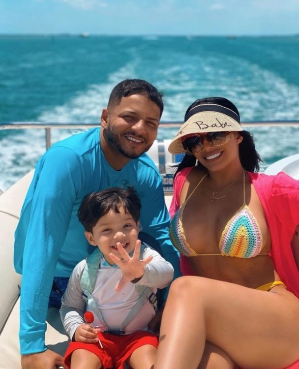 How many kids did Flow La Movie have? Producer and family die in crash
