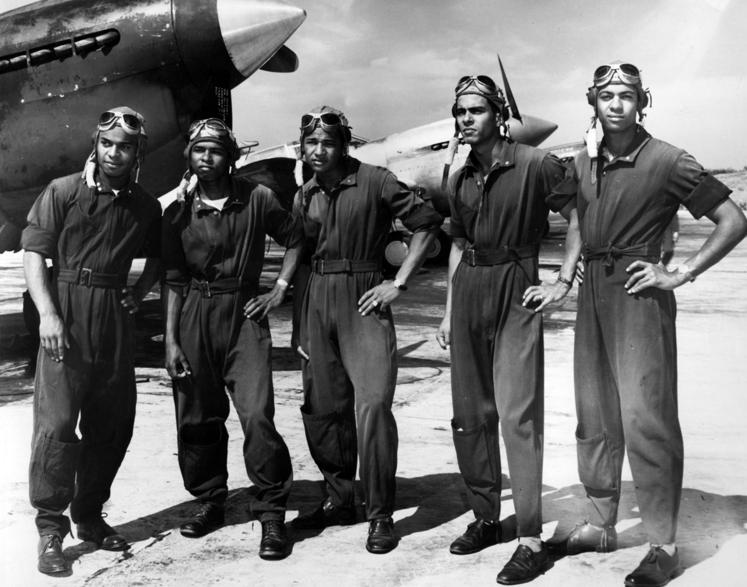 How many Tuskegee Airmen are still alive? Charles McGee dies age 102