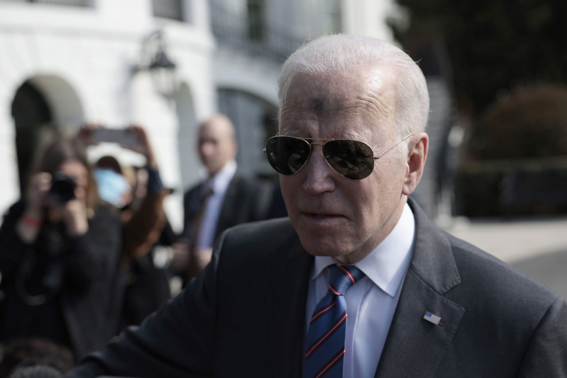 What happened to President Biden's forehead as 'bruise' rumours emerge