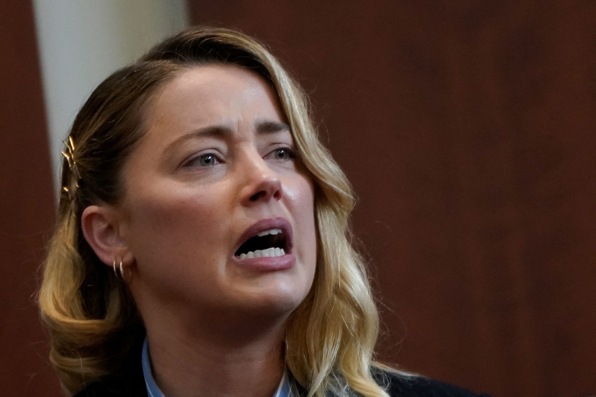 amber-heard-s-testimony-borrows-from-gone-girl-plot-claim-twitter-sleuths