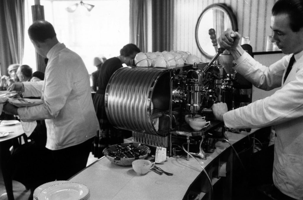 Angelo Moriondo vs. Luigi Bezzera The founding fathers of espresso