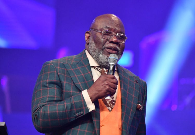 What did TD Jakes say? Father’s Day comments have ‘raised an eyebrow’