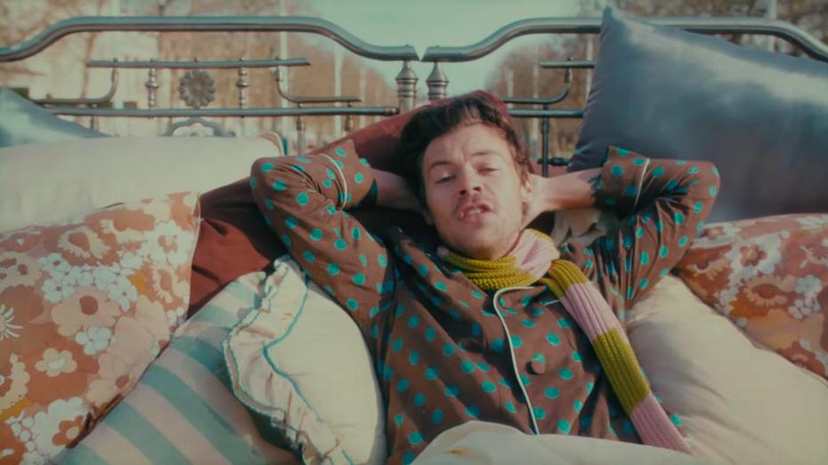 Where are Harry Styles' pajamas from in his Late Night Talking video?