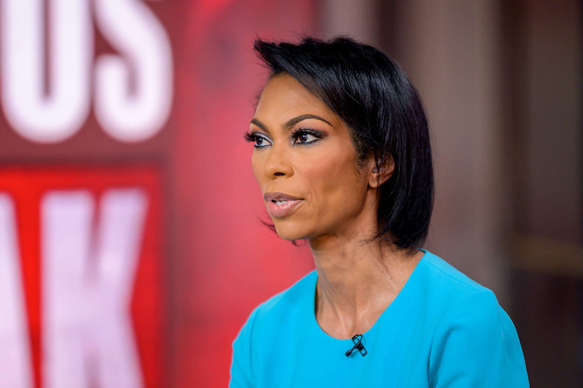 ¿Dónde está Harris Faulkner como presentador de Fox News que falta en