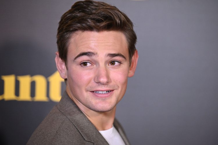 Days' Carson Boatman asks fans if he's 'giving Clooney' vibes with fresh look