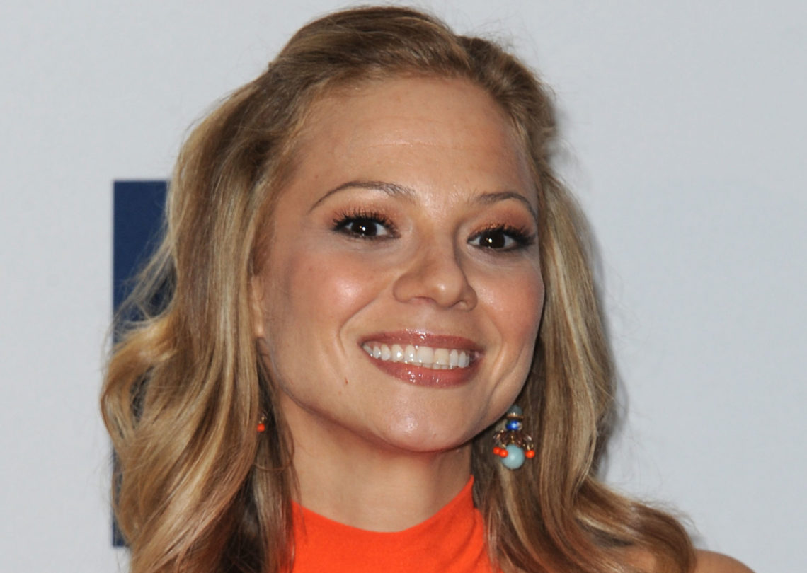 Days' Tamara Braun reminisces over old photo after looking in box of memories