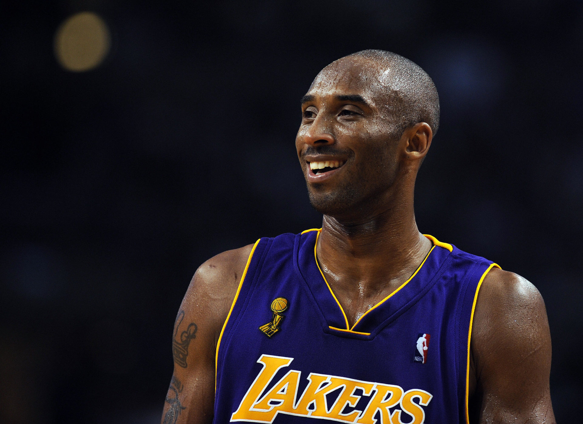 Los Angeles Lakers' Kobe Bryant reacts during the Game 6 of the 2008 NBA Finals in Boston, Massachusetts, June 17, 2008.