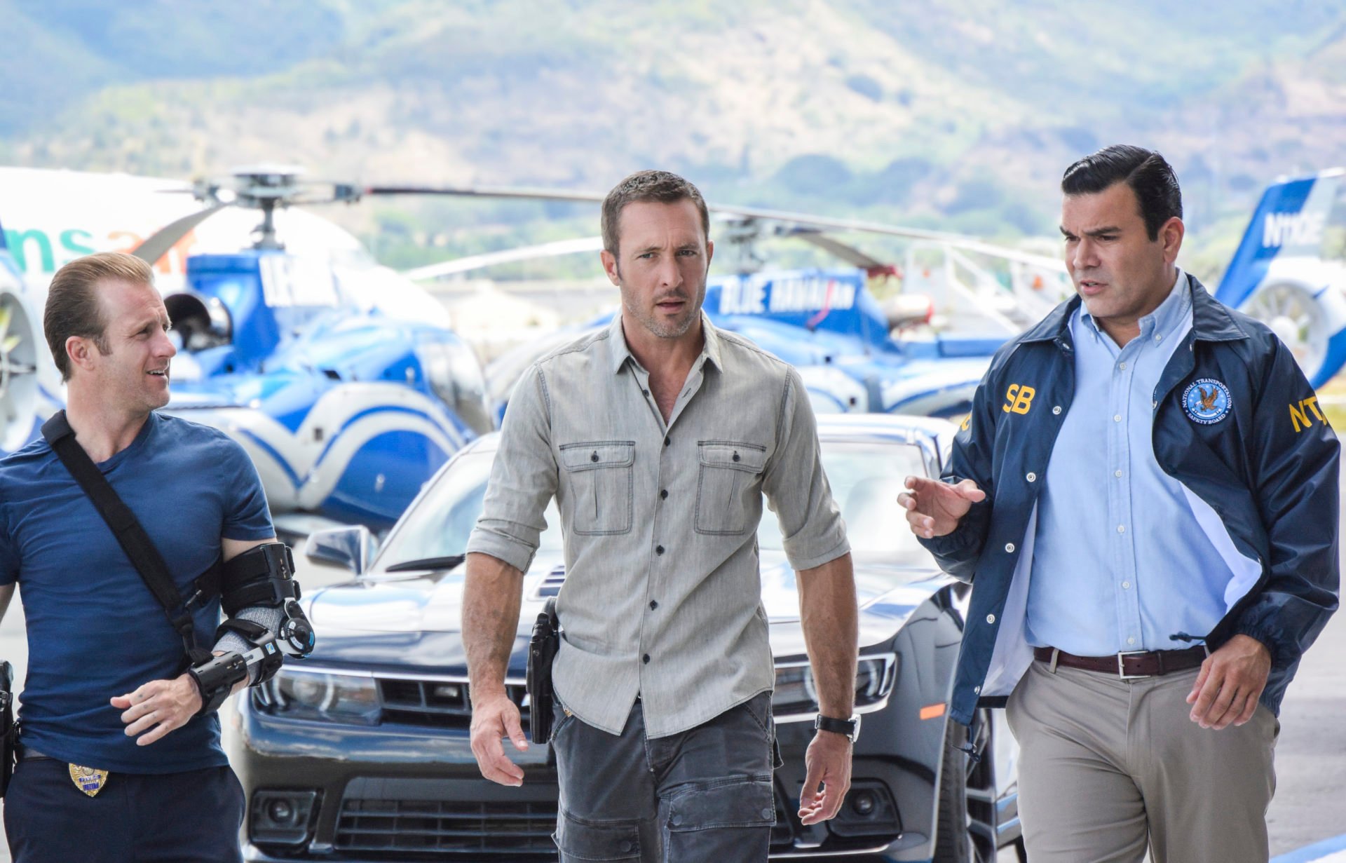 太陽が降り注ぐ 10 年間の犯罪解決を経て Hawaii Five 0 がキャストされました ジャパンデイリー Japan Daily