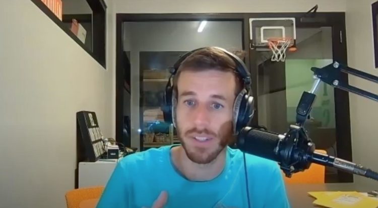 Braden Wallake's net worth and salary in the spotlight amid crying selfie post