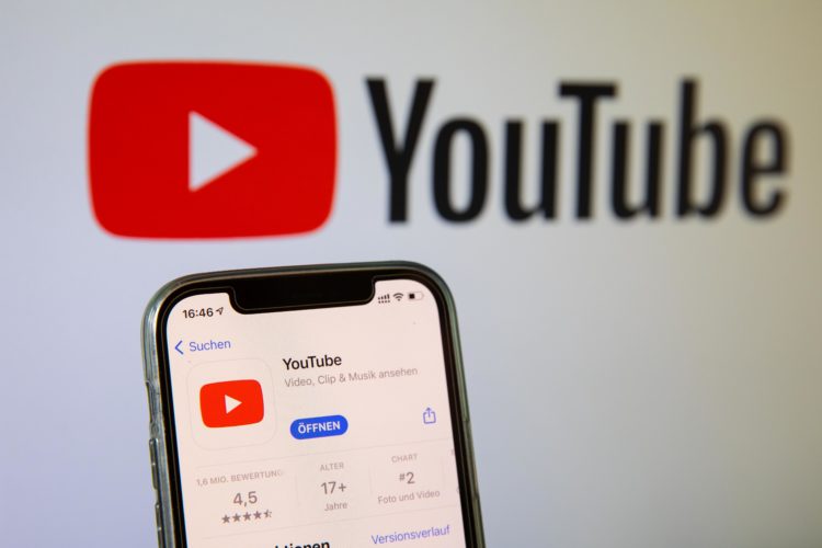 How to turn off YouTube's new ambient mode feature