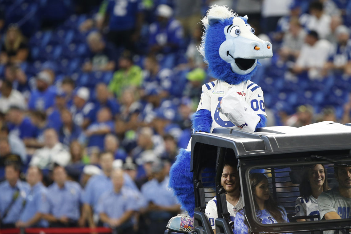 Puzzled NFL fans ask why Blue the Colts mascot was green this weekend