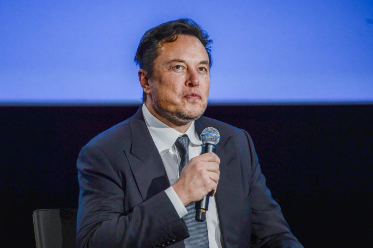 Elon Musk’s ‘I’m not cis’ comment on Twitter explained
