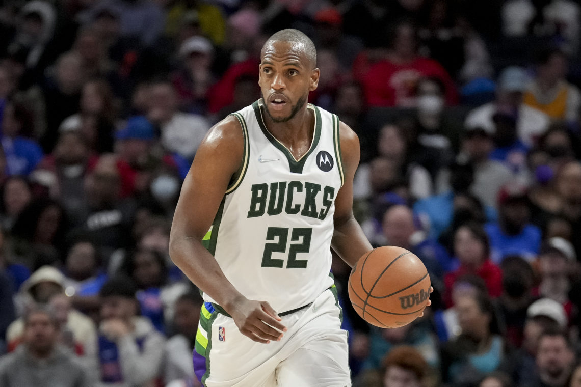 Khris Middleton s Dad James Recently Passed Away And Fans Had No Idea