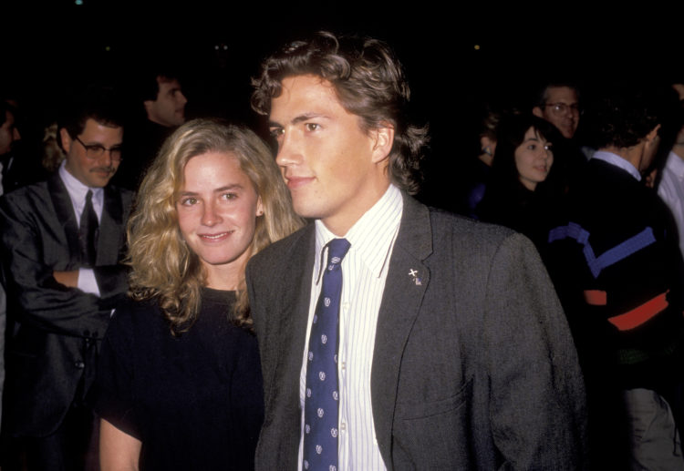 Elisabeth Shue and brother Andrew Shue at the premiere of Back To The Future Part II