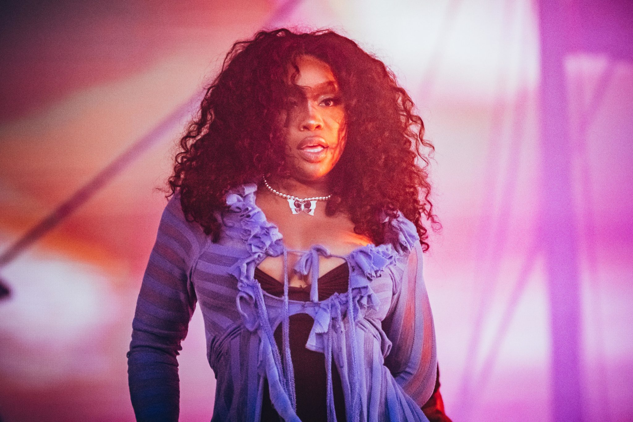 Fans demand SZA’s SOS on vinyl as new album breaks ground