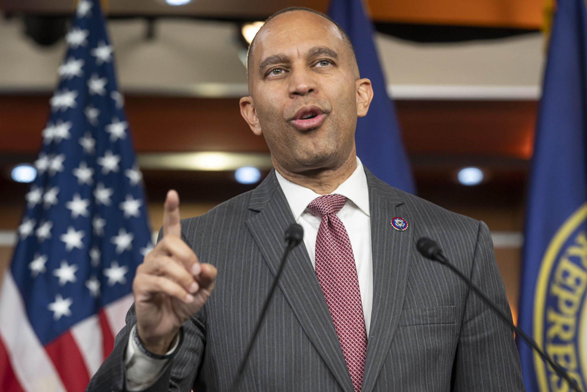 is-rep-hakeem-jeffries-muslim-democrat-s-religion-explored