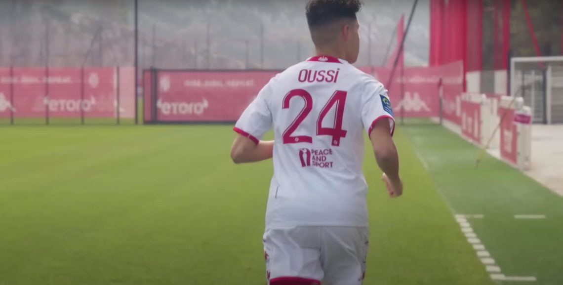 Oussama Nacer, real name OussiFooty in his "Oussi" shirt at the AS Monaco stadium